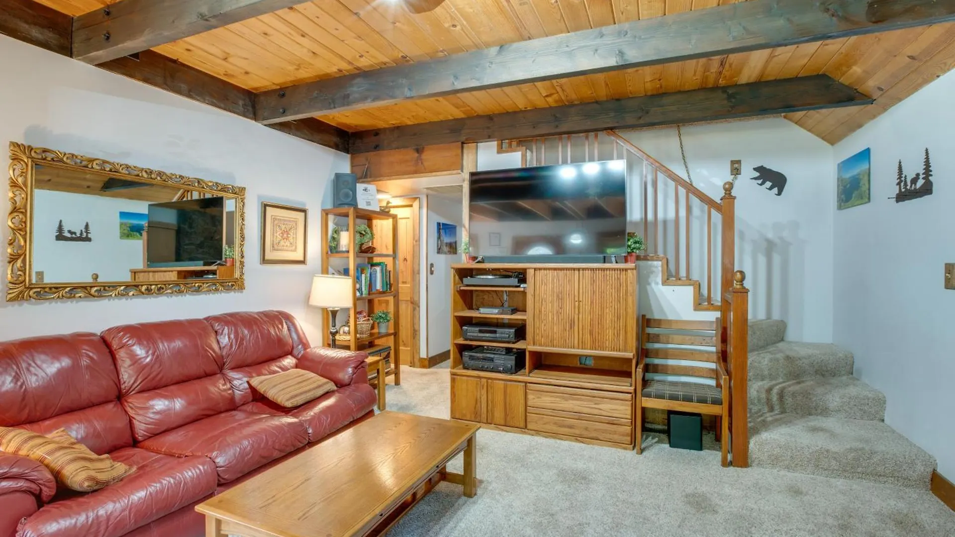 בית נופש סאות' לייק טאהו Rustic Tahoe Cabin With Deck And Grill, Dog Friendly! ארצות הברית