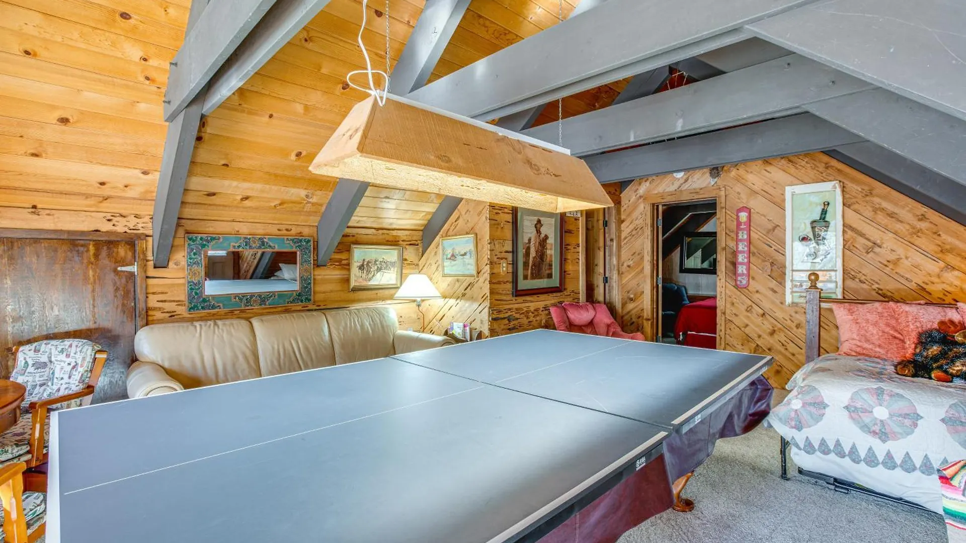 בית נופש סאות' לייק טאהו Rustic Tahoe Cabin With Deck And Grill, Dog Friendly!