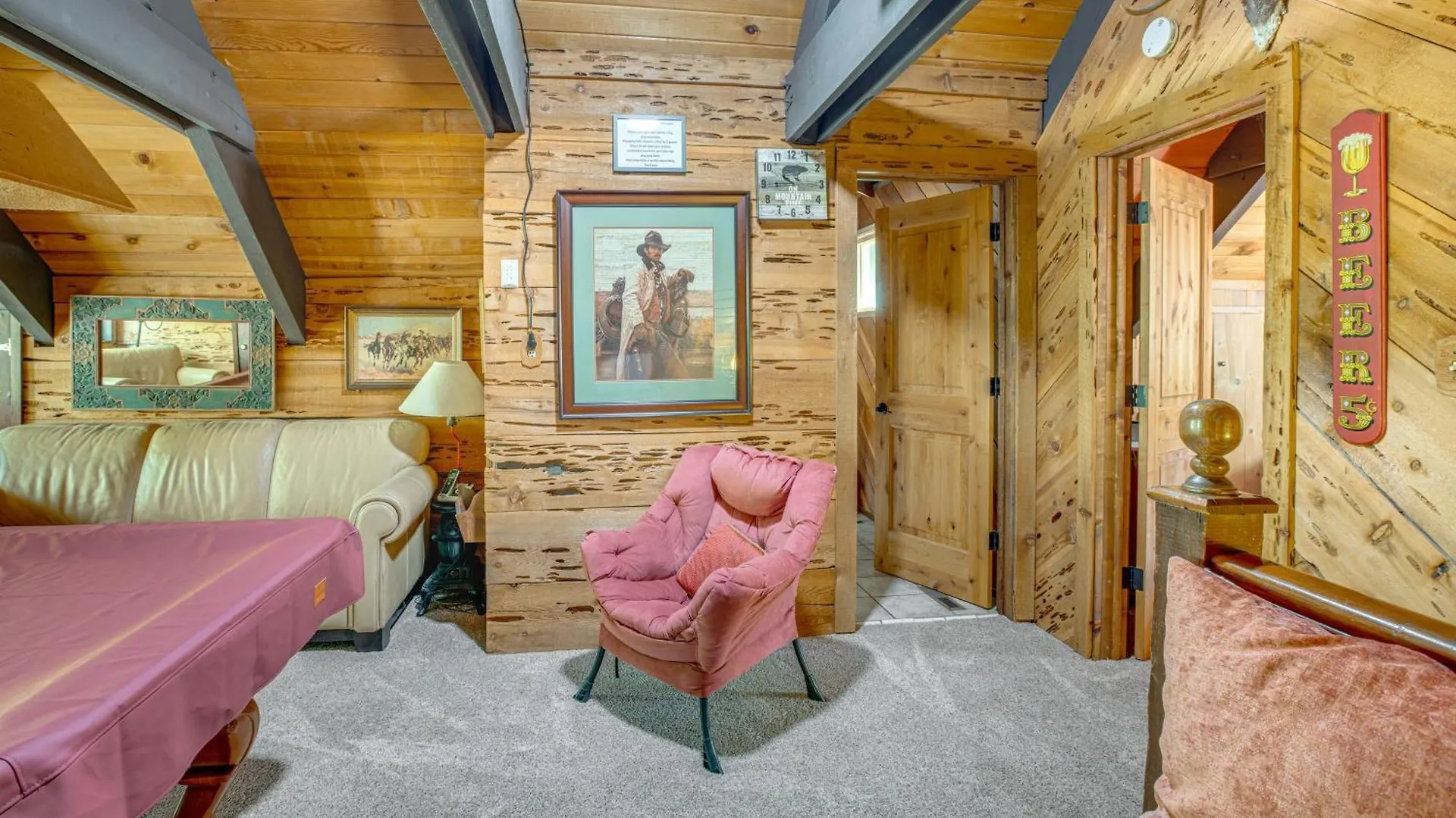 בית נופש סאות' לייק טאהו Rustic Tahoe Cabin With Deck And Grill, Dog Friendly! ארצות הברית